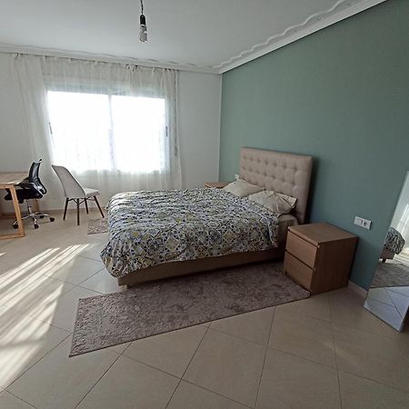 Appartement Familial Au Centre De Nador Ville Екстериор снимка