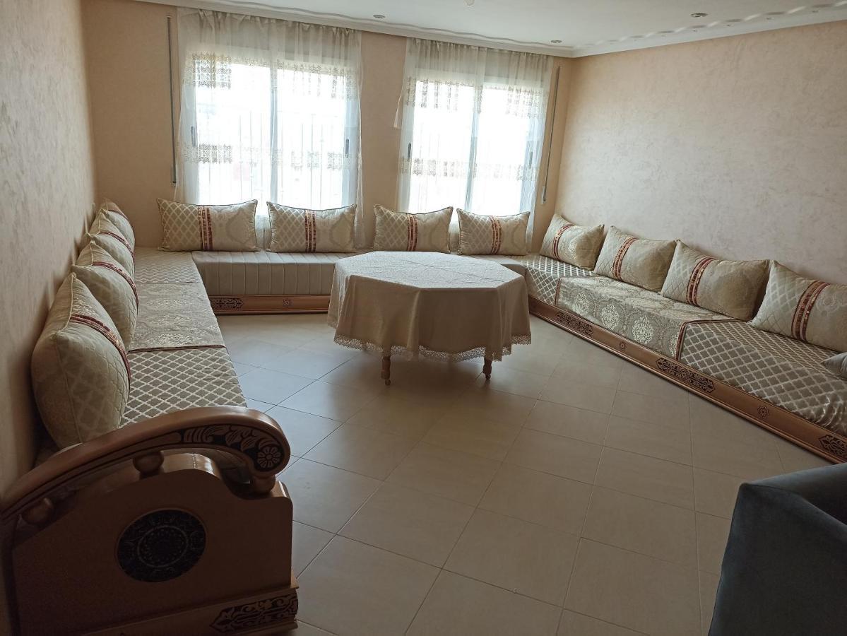 Appartement Familial Au Centre De Nador Ville Екстериор снимка
